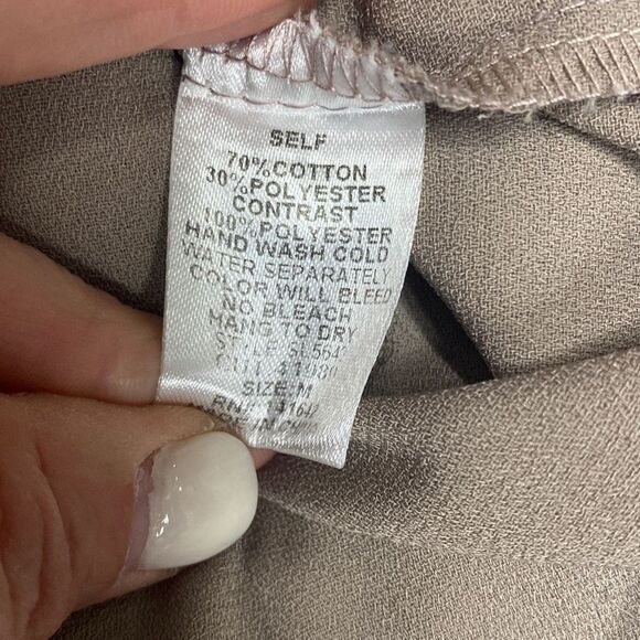 She + Sky Taupe Ruffle Sleeve Top Size Medium - Picture 6 of 8